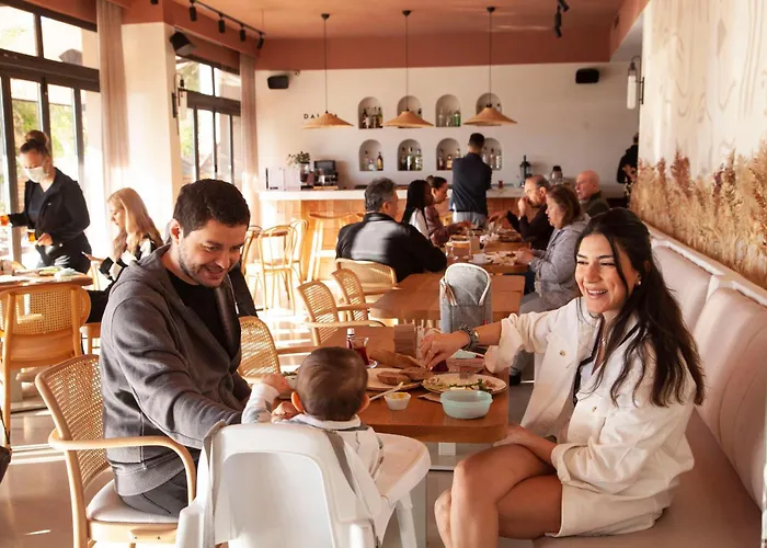 达特恰蓝宝石酒店 4*